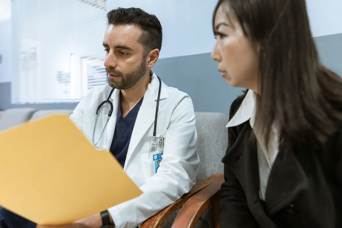 خدمات الترجمة المجانية بالرعاية الصحية في منطقة سورملاند