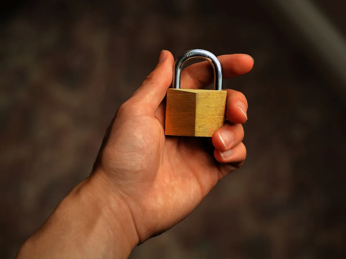 تحذيرات بنكية في النرويج من استهداف حسابات الشركات
